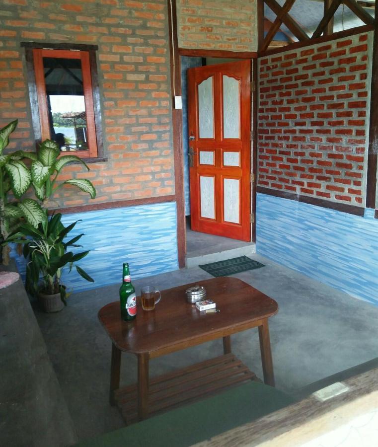 Salty Dog Hostel Telukdalem Exteriér fotografie